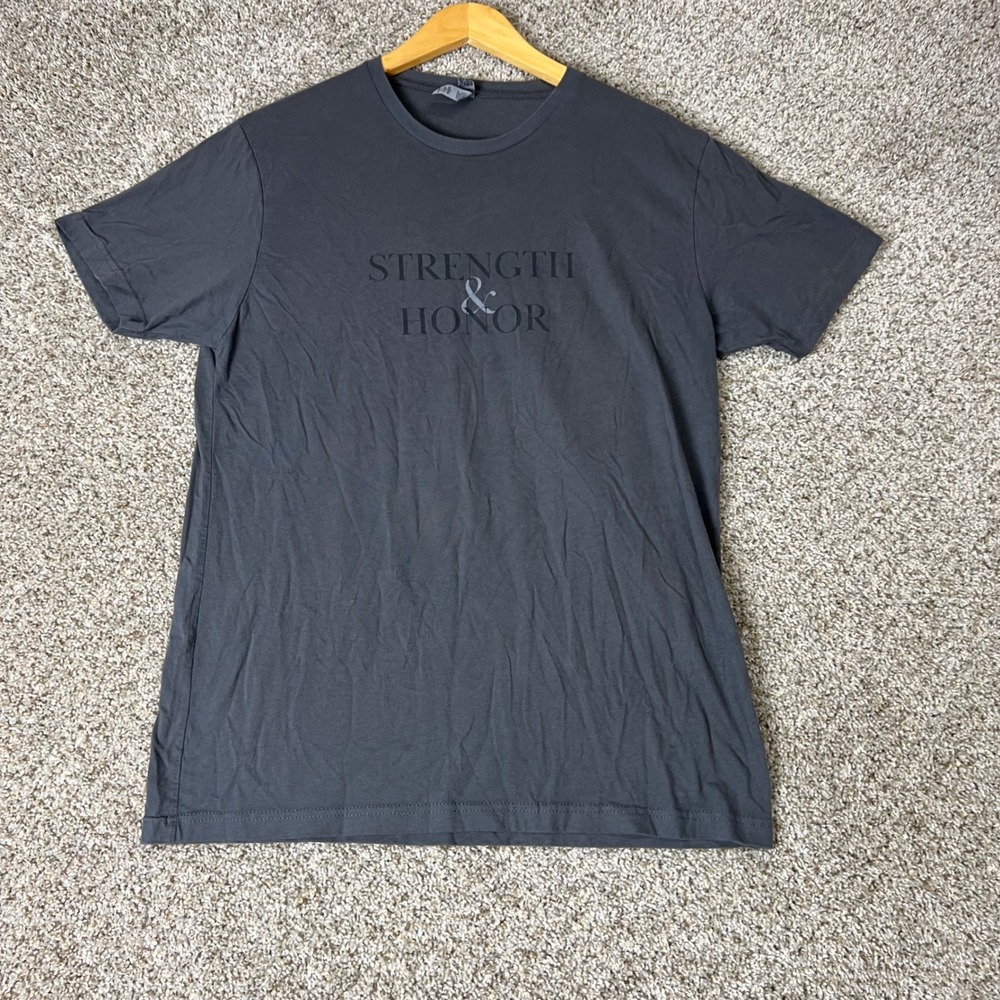 Next Level Apparel Gladiator II Strength & Honor Graphic T-Shirt Gray Mens L